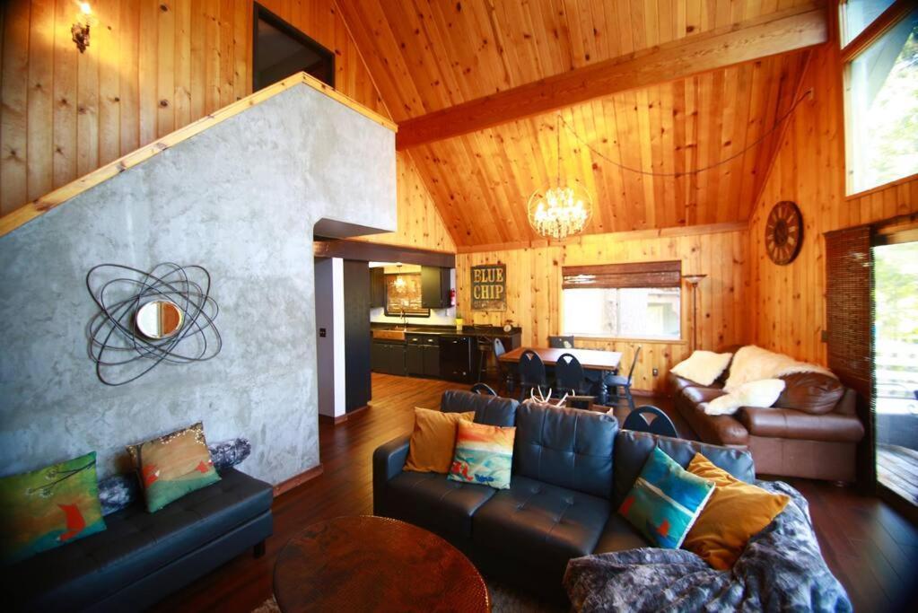 Glimmer Chalet Treetop A-Frame Cabin Lake View ليك أروهيد المظهر الخارجي الصورة
